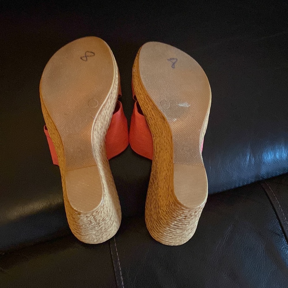 Shoes - Picture 6 of 8